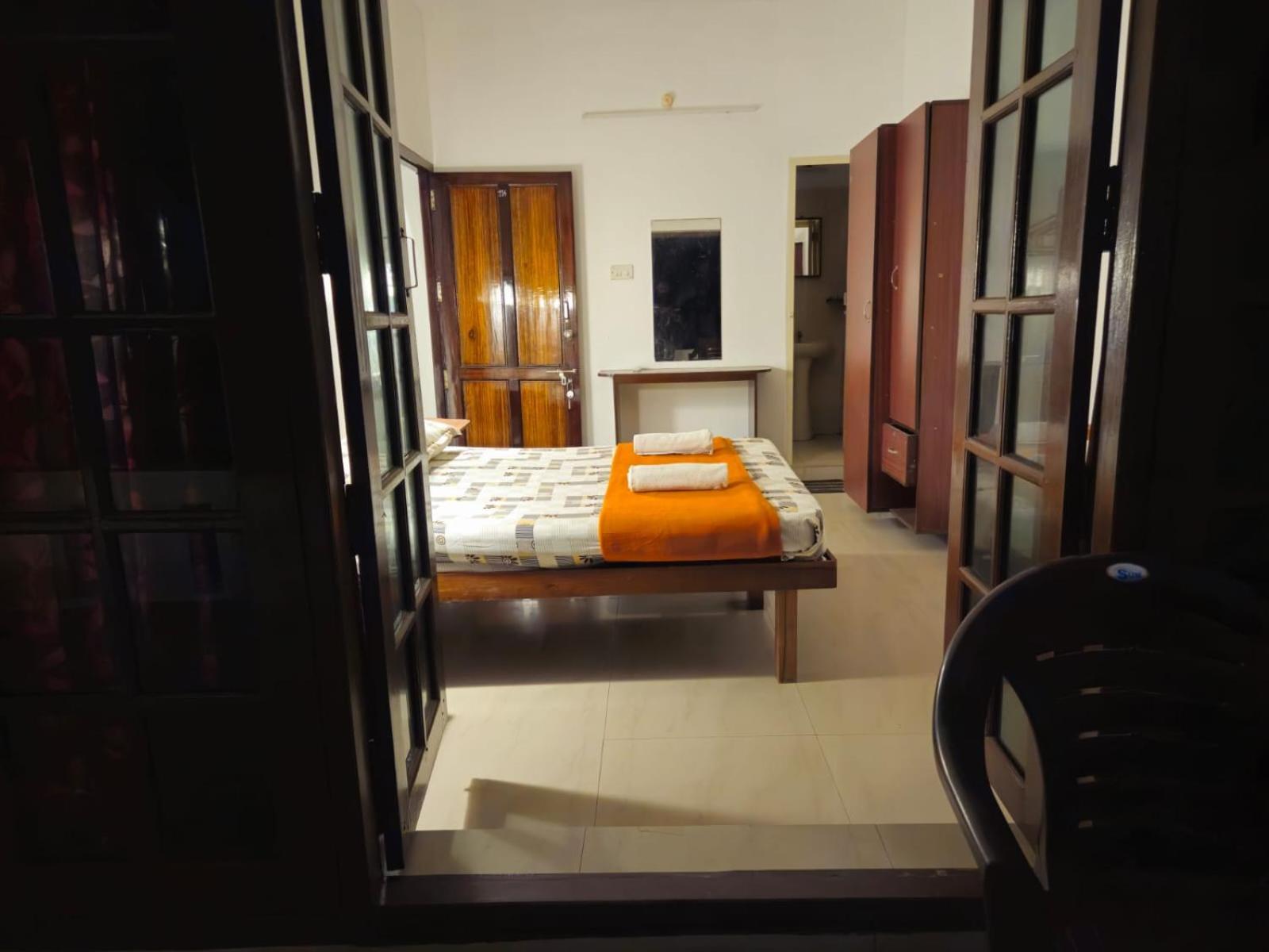 Orion Seaview Beach Hotel Kovalam Exteriör bild