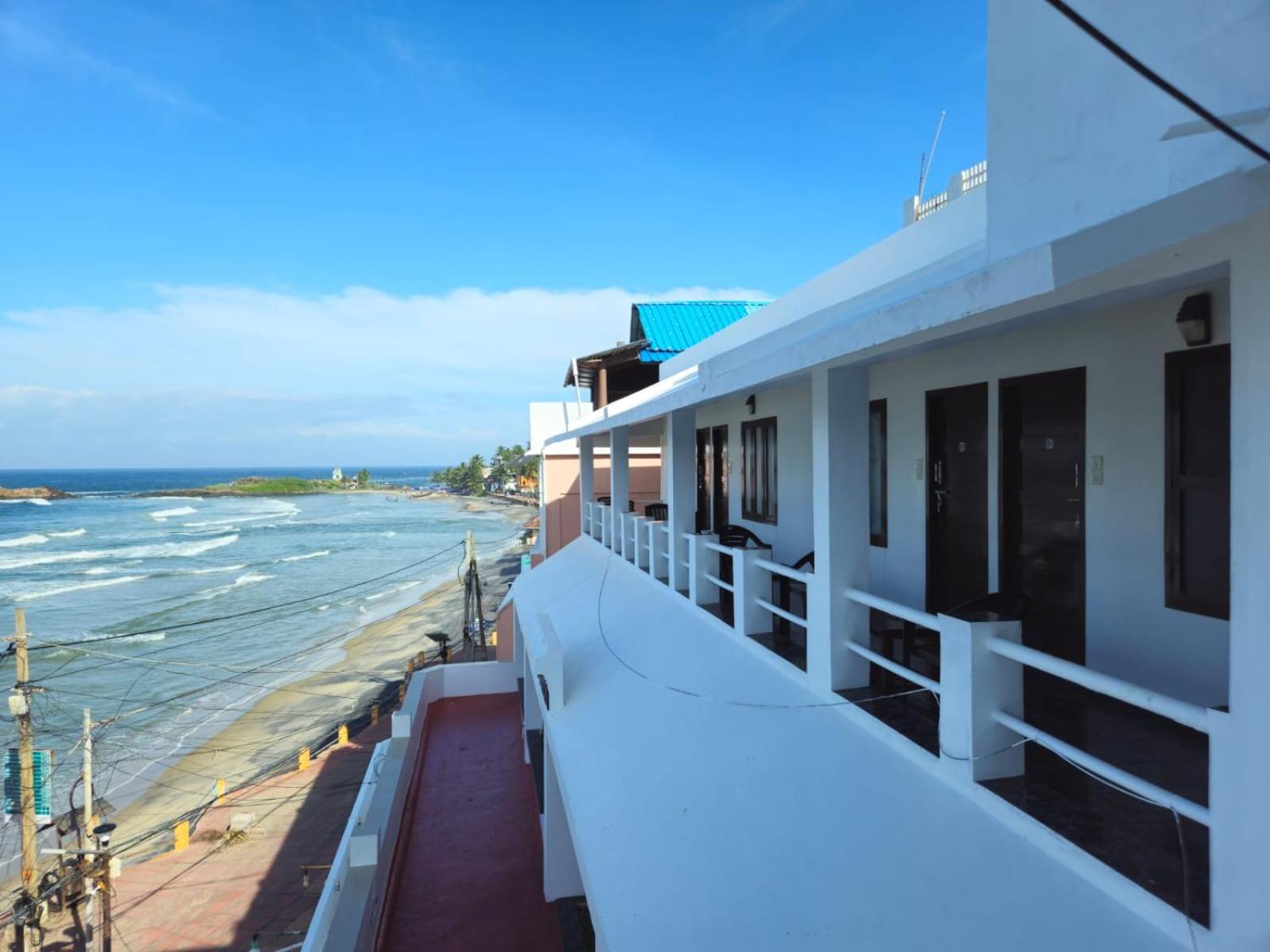 Orion Seaview Beach Hotel Kovalam Exteriör bild
