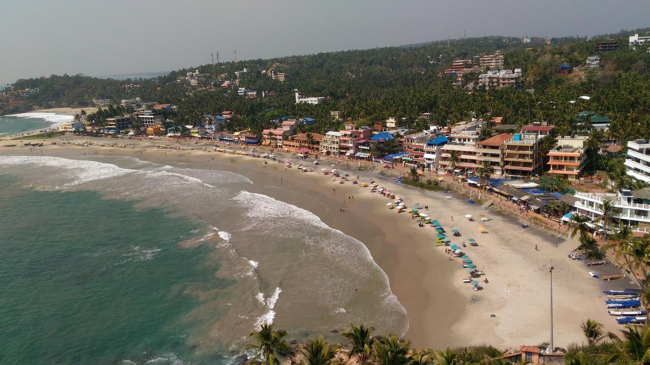 Orion Seaview Beach Hotel Kovalam Exteriör bild