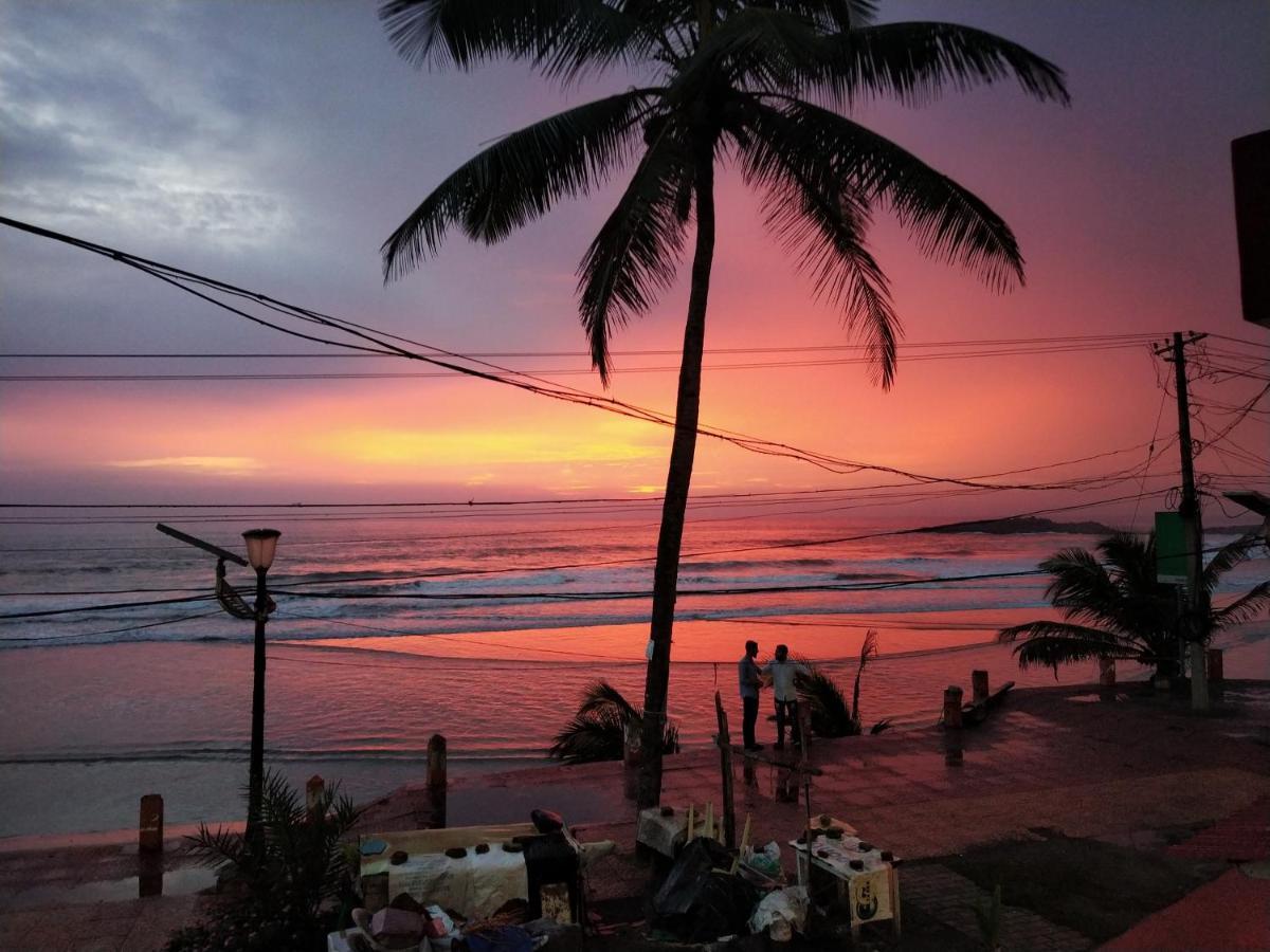 Orion Seaview Beach Hotel Kovalam Exteriör bild